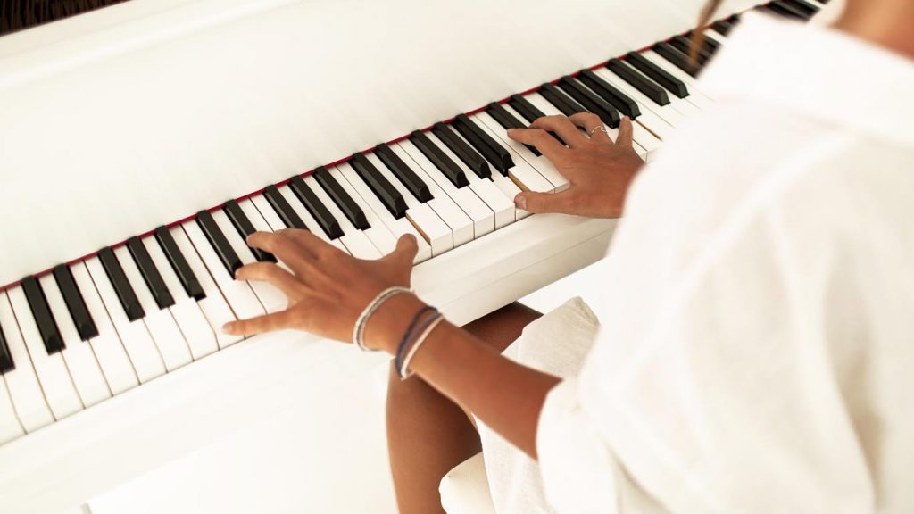 Odrasli najčešće sviraju klavir